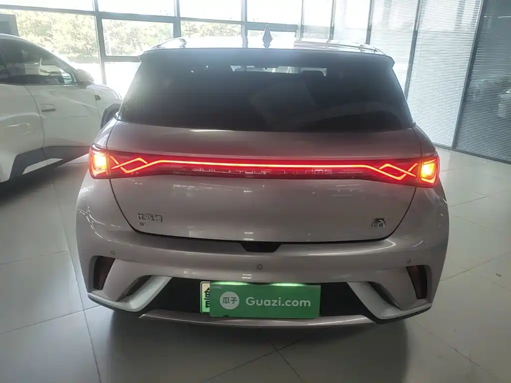 BYD Dolphin — миниатюра 6