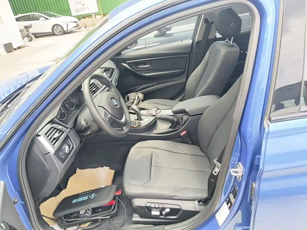BMW 3 Series — миниатюра 15