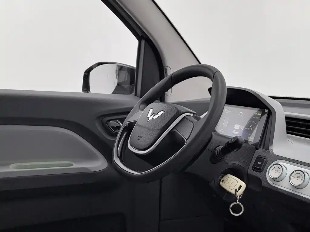 Wuling MINIEV — миниатюра 22