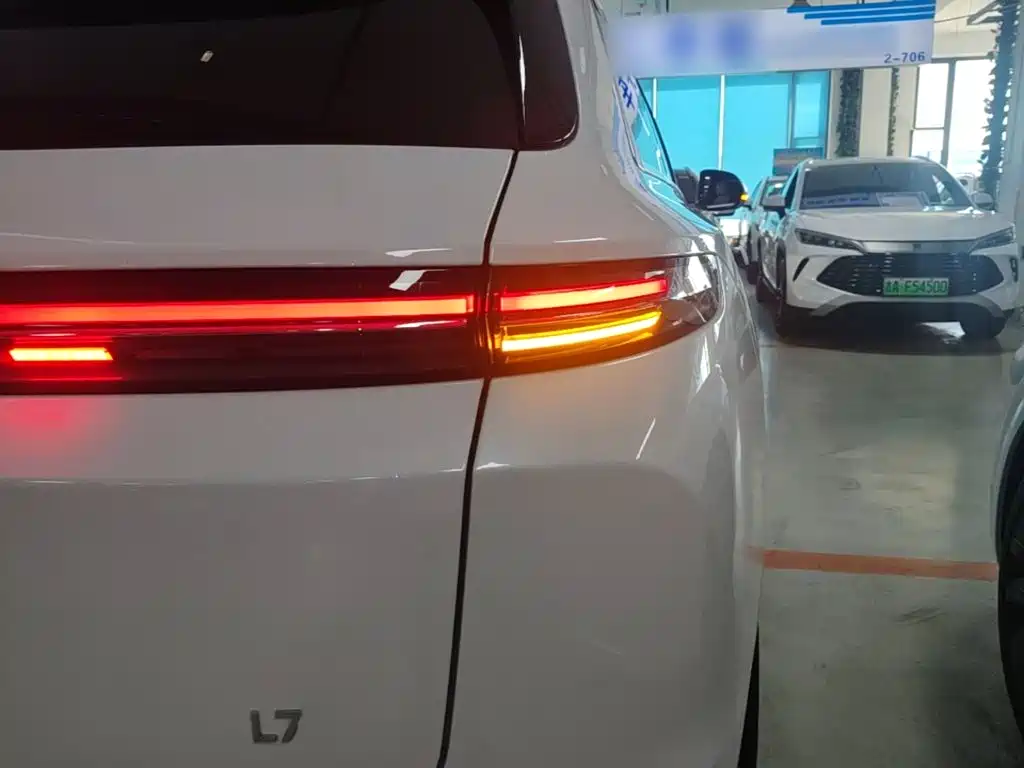 Li Auto L7 2023 Pro