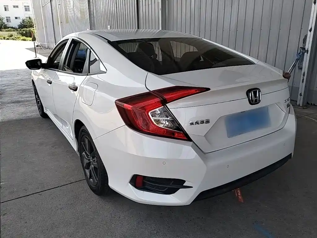 Honda Civic — миниатюра 5
