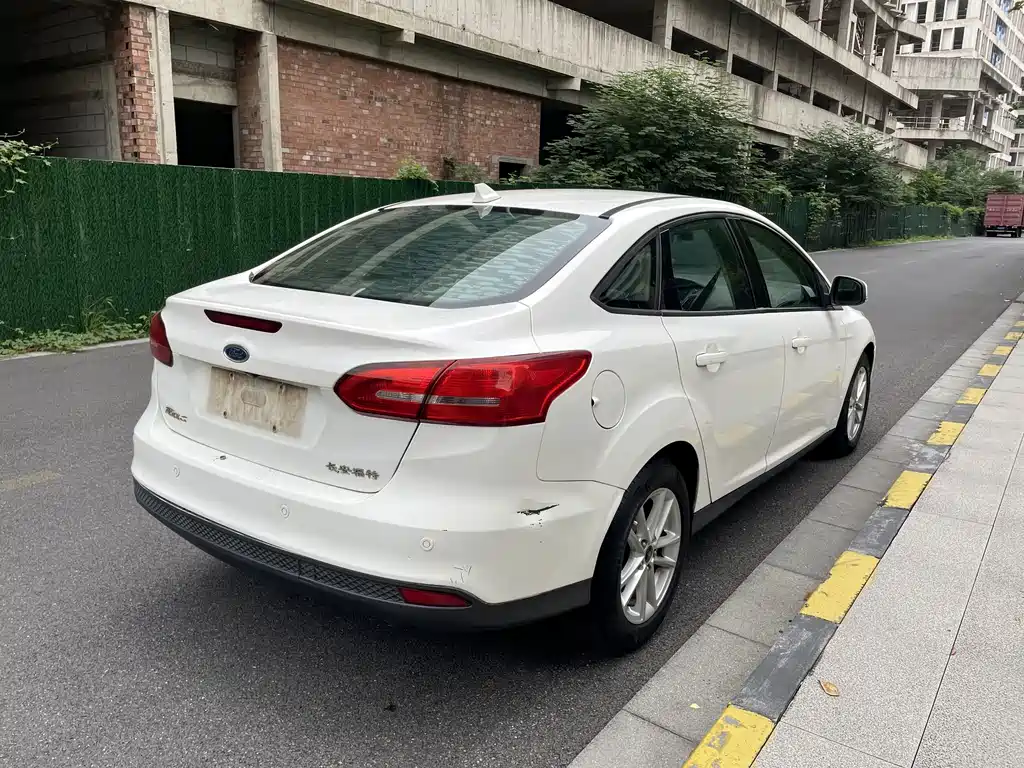 Ford Focus — миниатюра 4