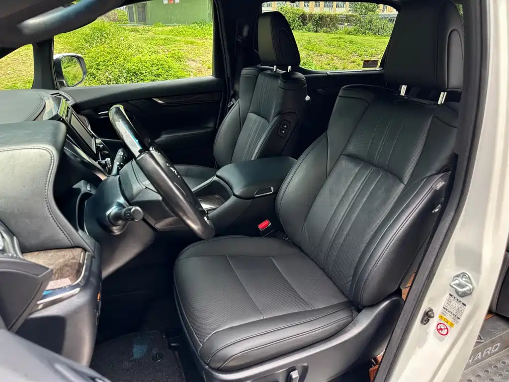 Toyota Alphard 2018 3.5L Luxury