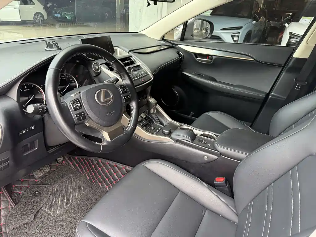 Lexus NX — миниатюра 5