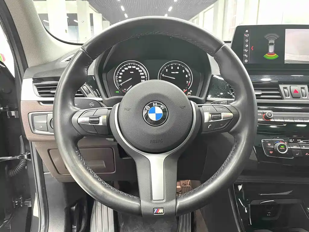 BMW X1 2022 sDrive20Li Premium