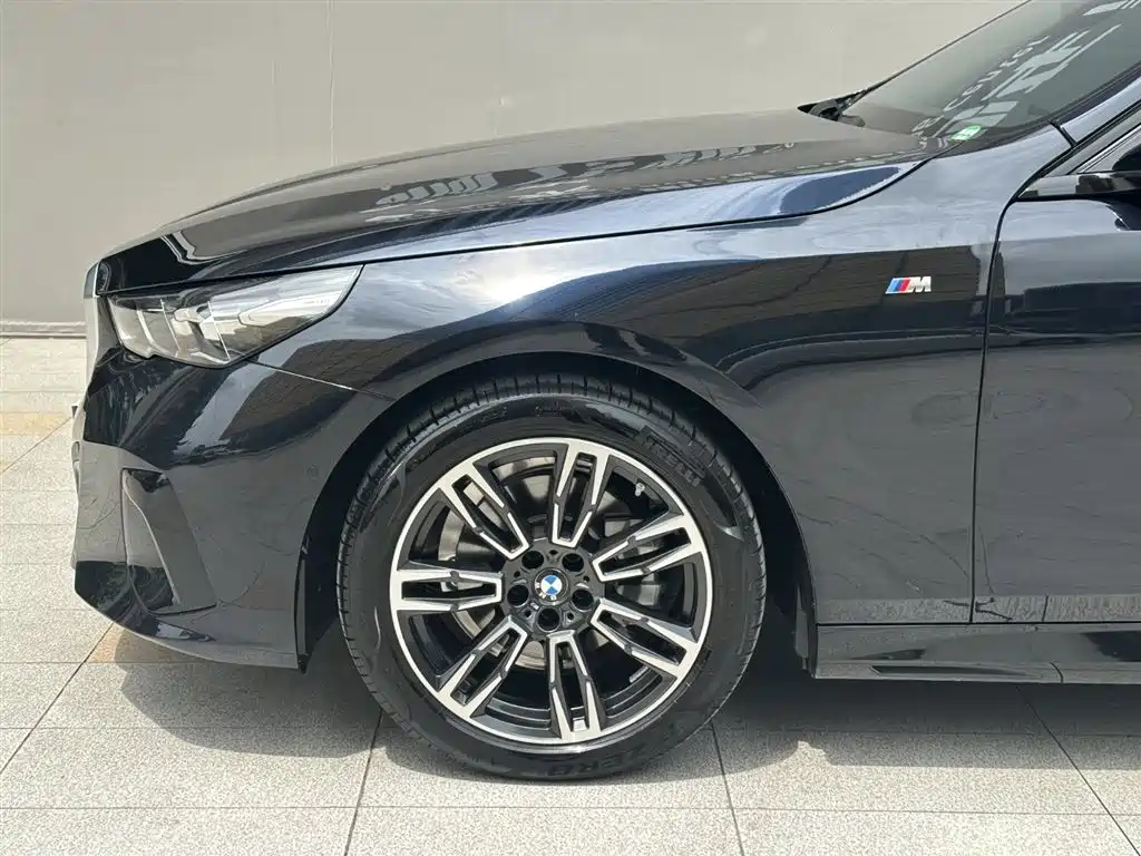 BMW 5 Series 5 2024 525i M Sport