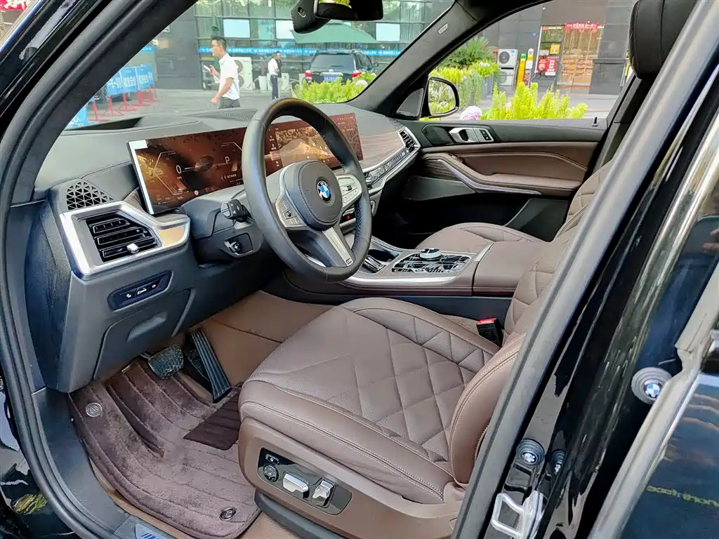 BMW X5 2023 xDrive 40Li M Sport