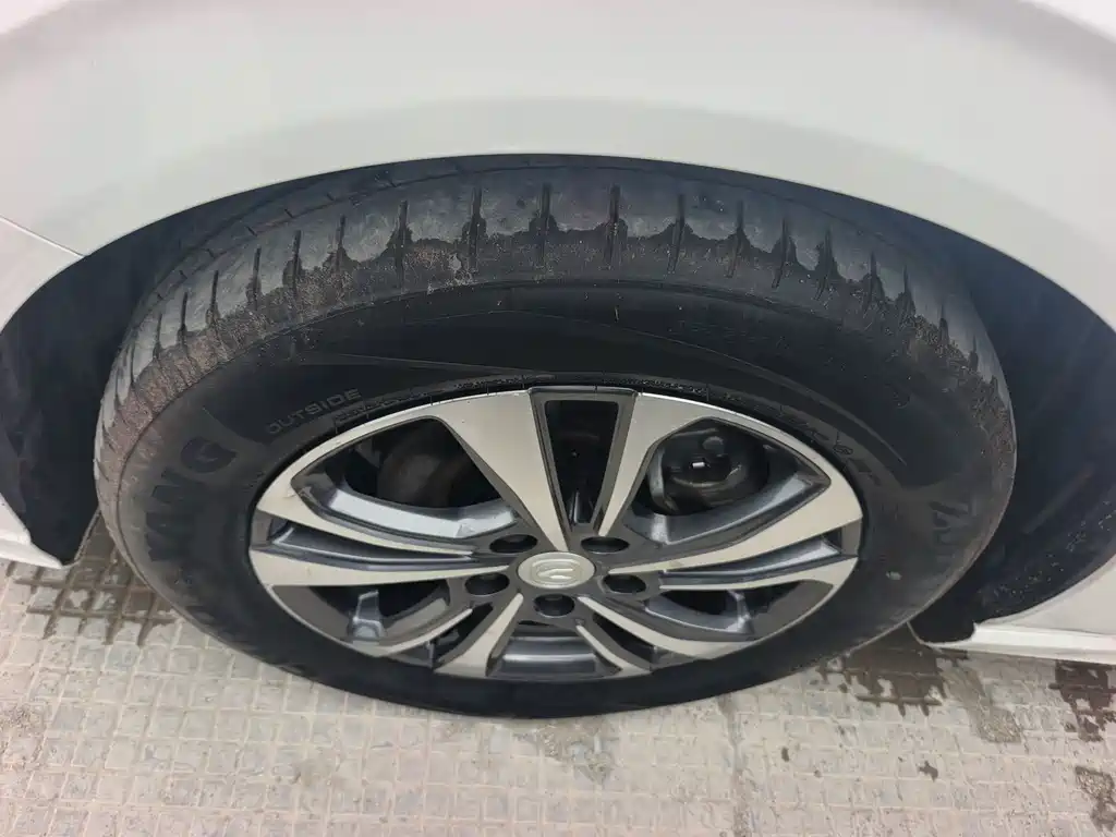 Changan Eado — миниатюра 4