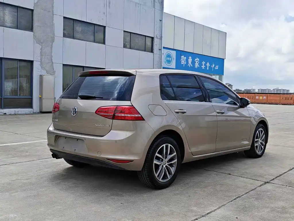 Volkswagen Golf — миниатюра 9
