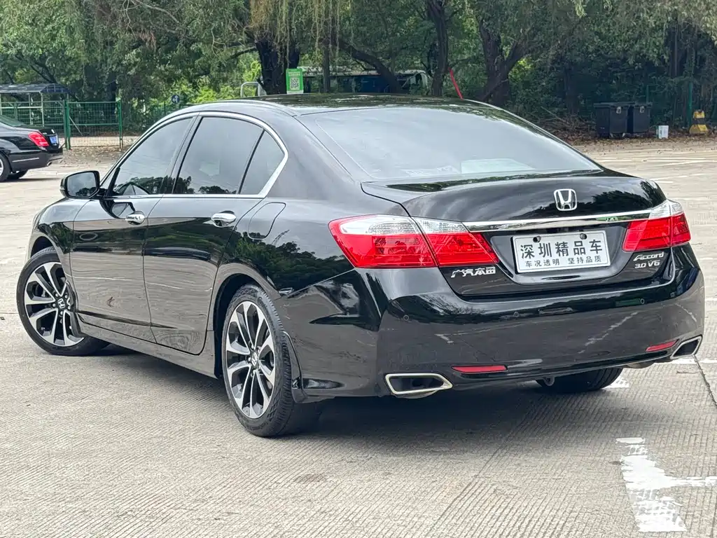 Honda Accord 2015 3.0L VTI Luxury