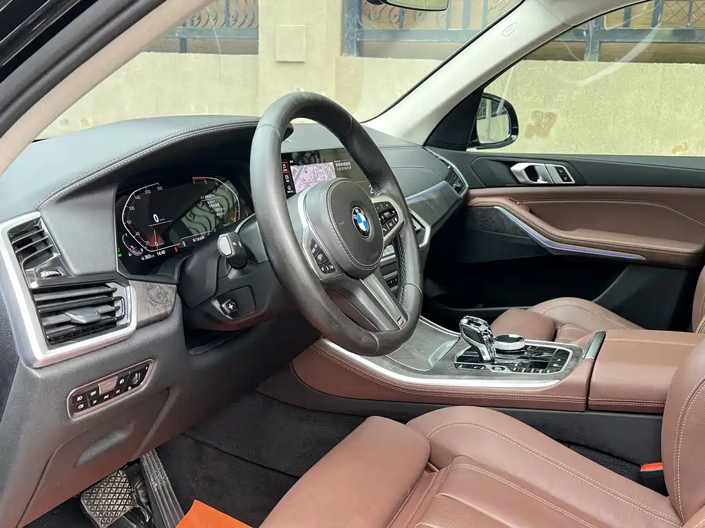 BMW X5 (Import) — миниатюра 9