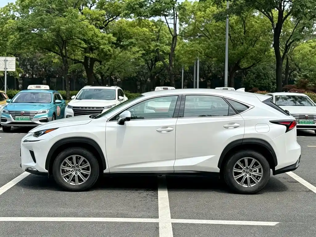 Lexus NX — миниатюра 3