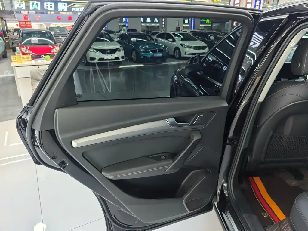 Audi Q5L — миниатюра 9