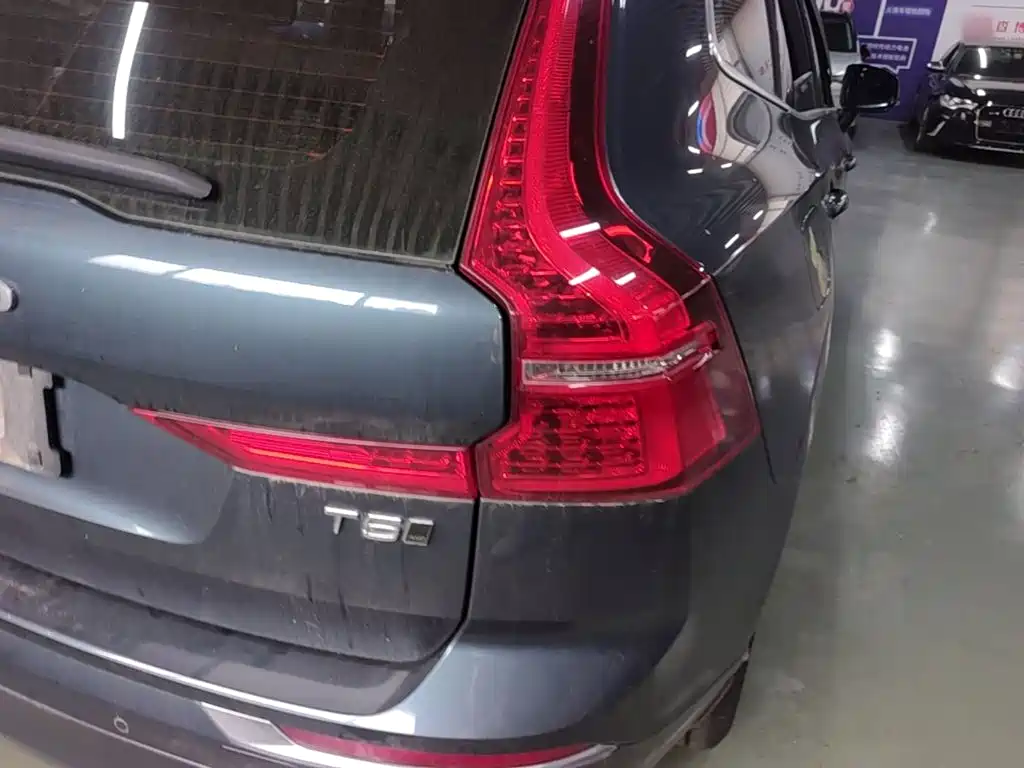 Volvo XC60 — миниатюра 8