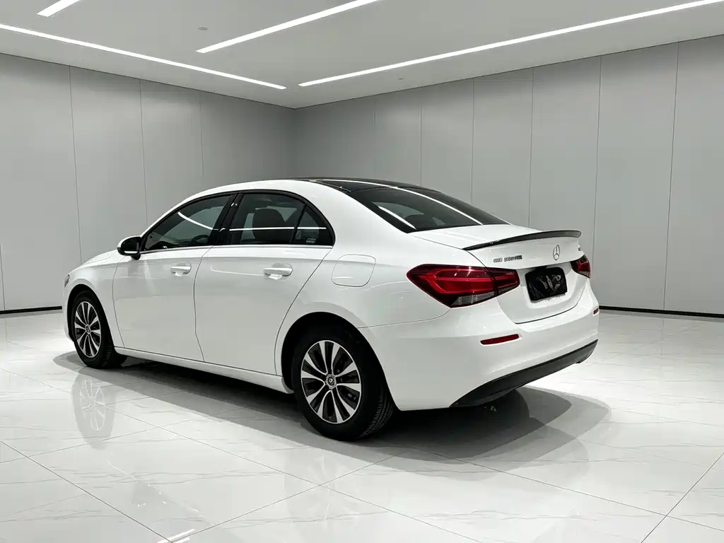 Mercedes-Benz A-Class — миниатюра 6