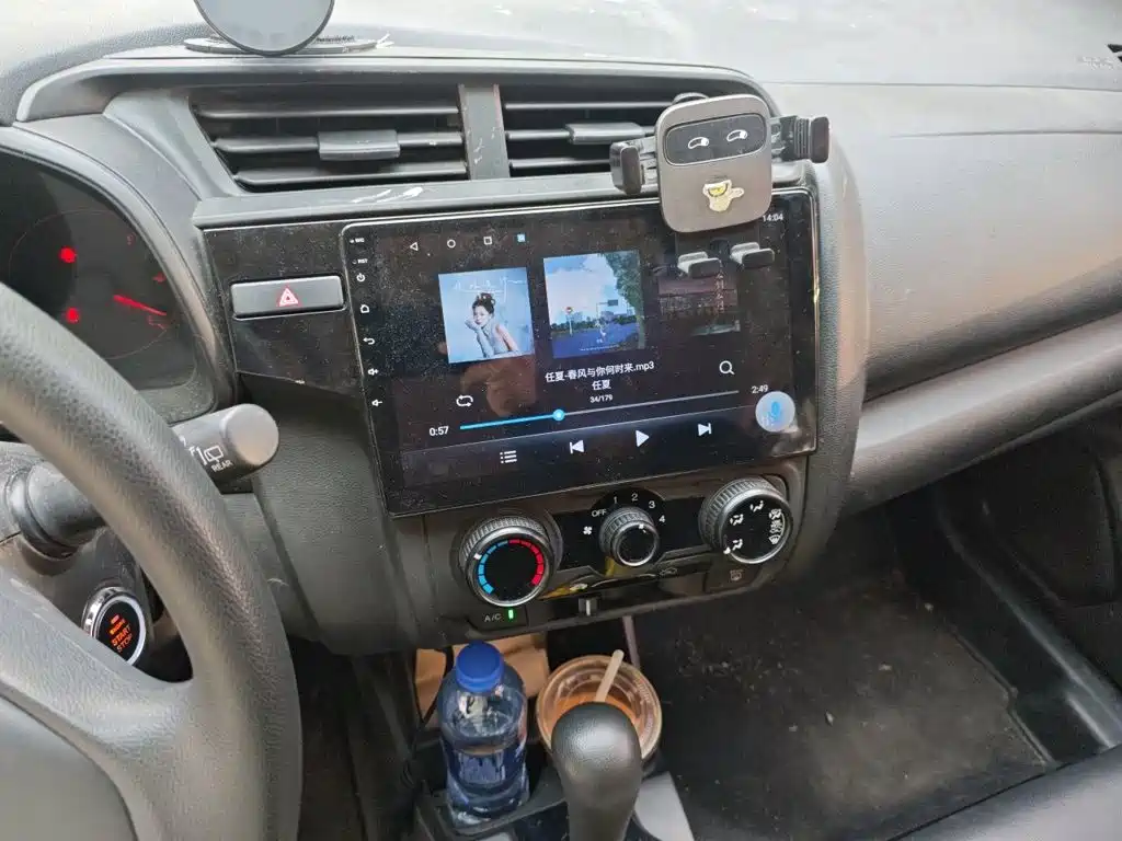 Honda Fit — миниатюра 9