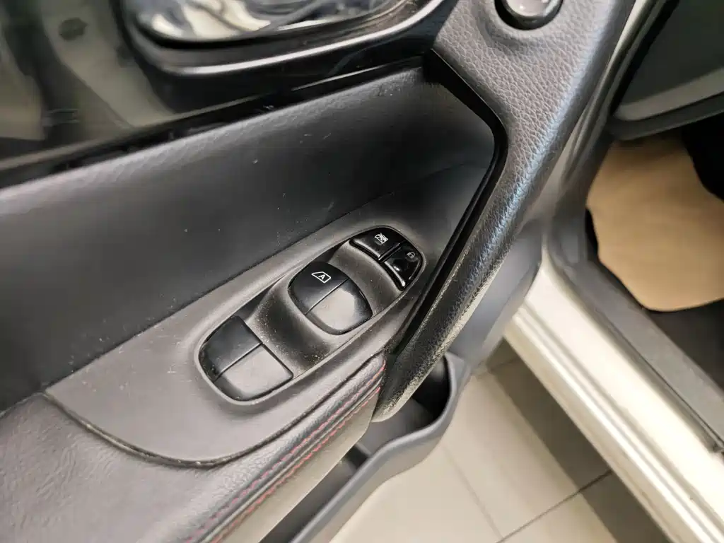 Nissan Qashqai 2017 2.0L CVT Smart V
