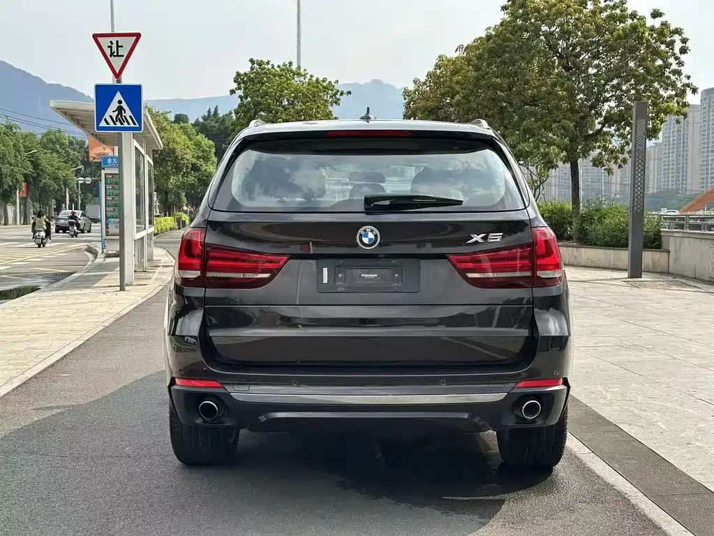 BMW X5 2017 xDrive28i