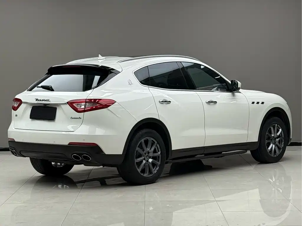 Maserati Levante — миниатюра 2