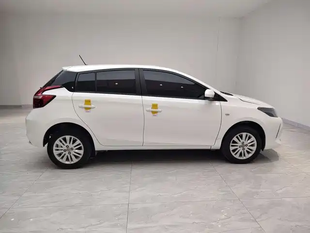 Toyota Vios FS — миниатюра 4