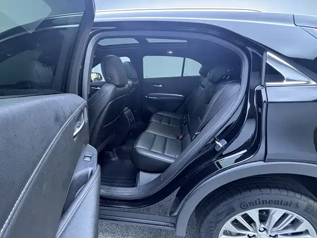 Cadillac XT4 — миниатюра 6