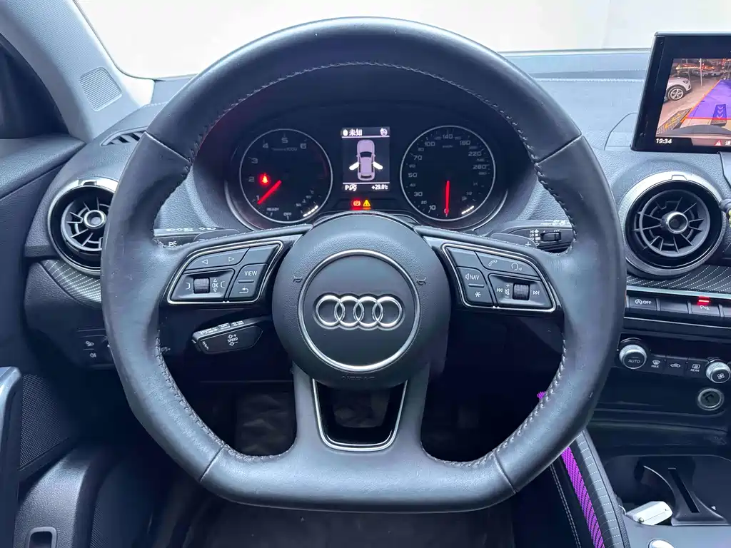Audi Q2L — миниатюра 12
