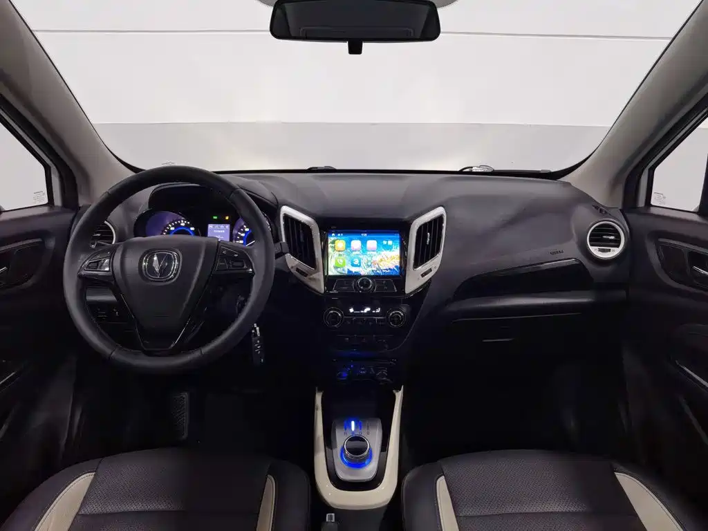 Changan CS15EV — миниатюра 5