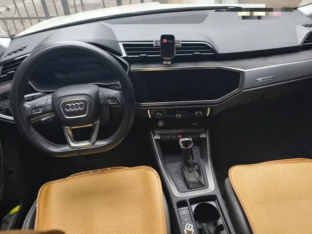 Audi Q3 — миниатюра 5