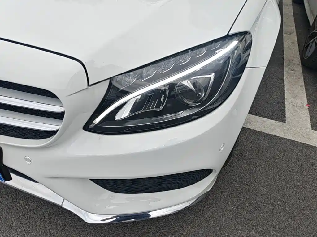 Mercedes-Benz C-Class — миниатюра 24