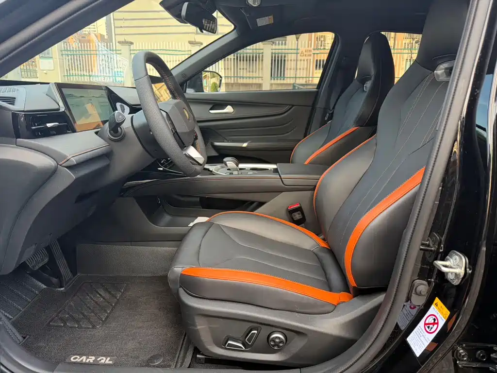 Changan UNI-V — миниатюра 4