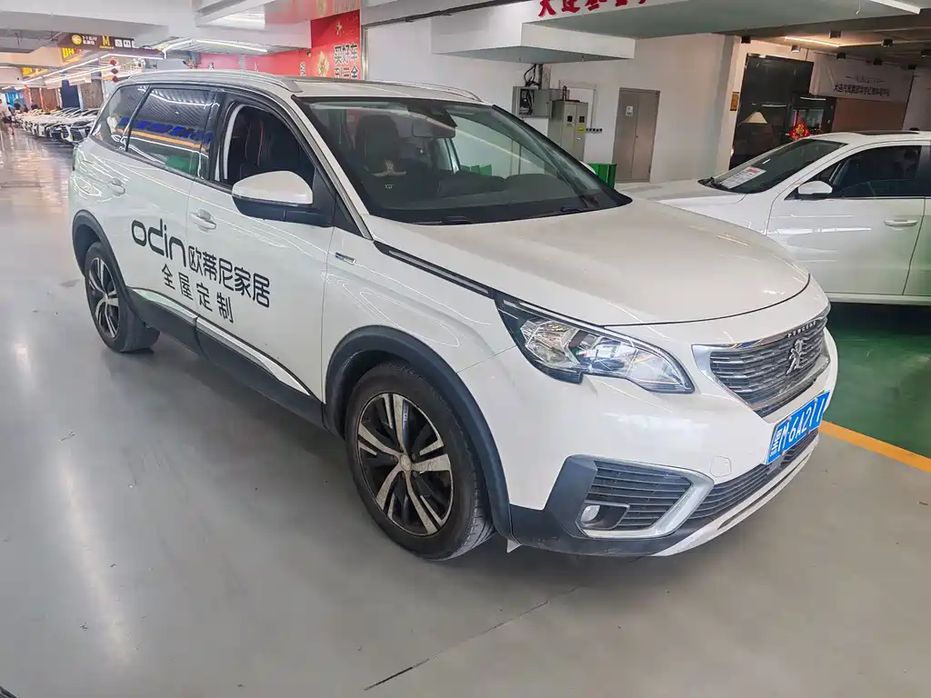 Peugeot 5008 — миниатюра 2