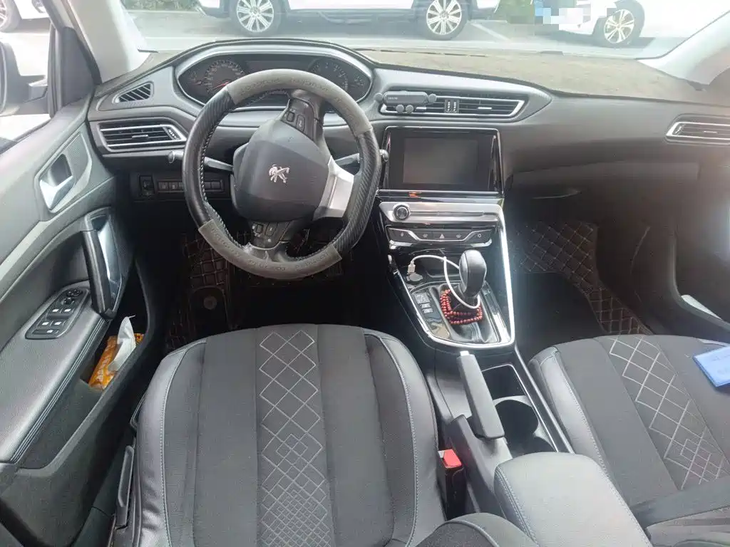 Peugeot 308 — миниатюра 13