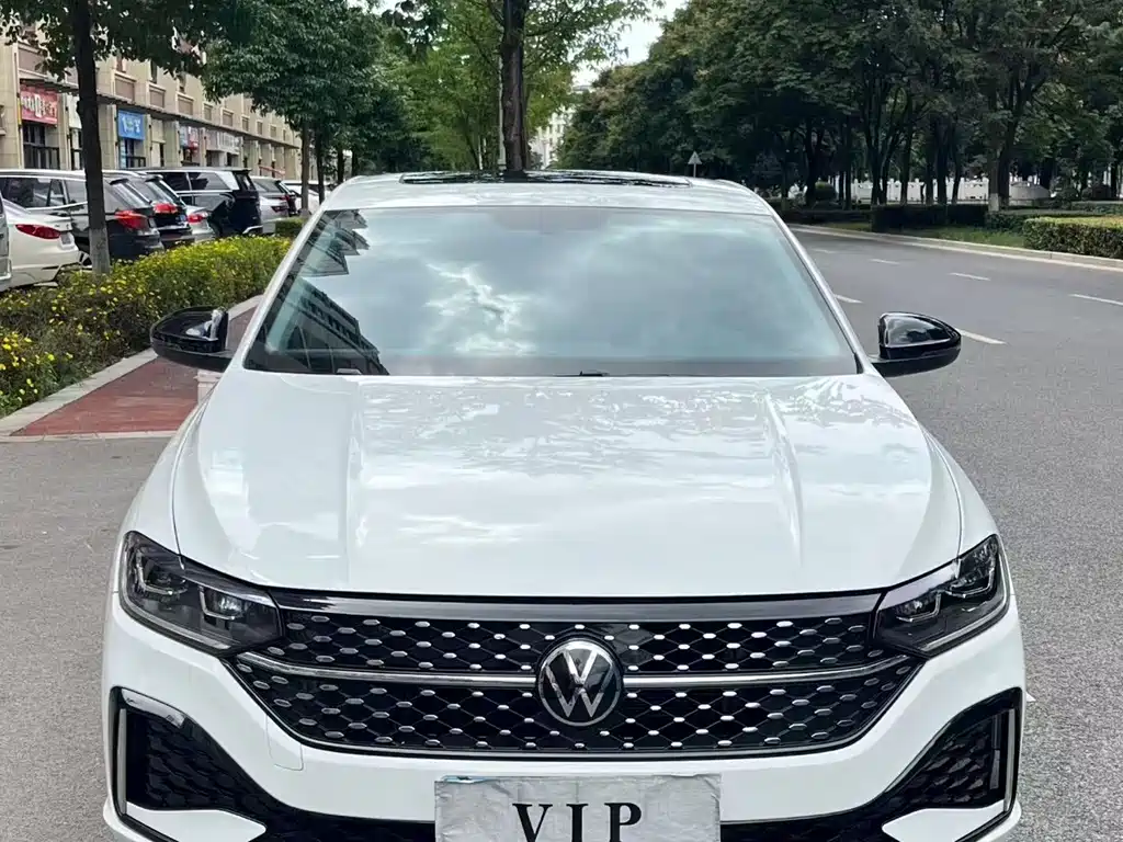 Volkswagen Lavida — миниатюра 2