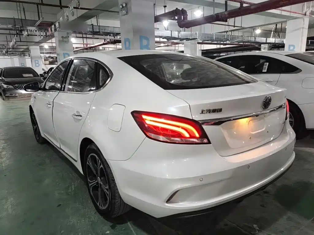 MG MG6 — миниатюра 5