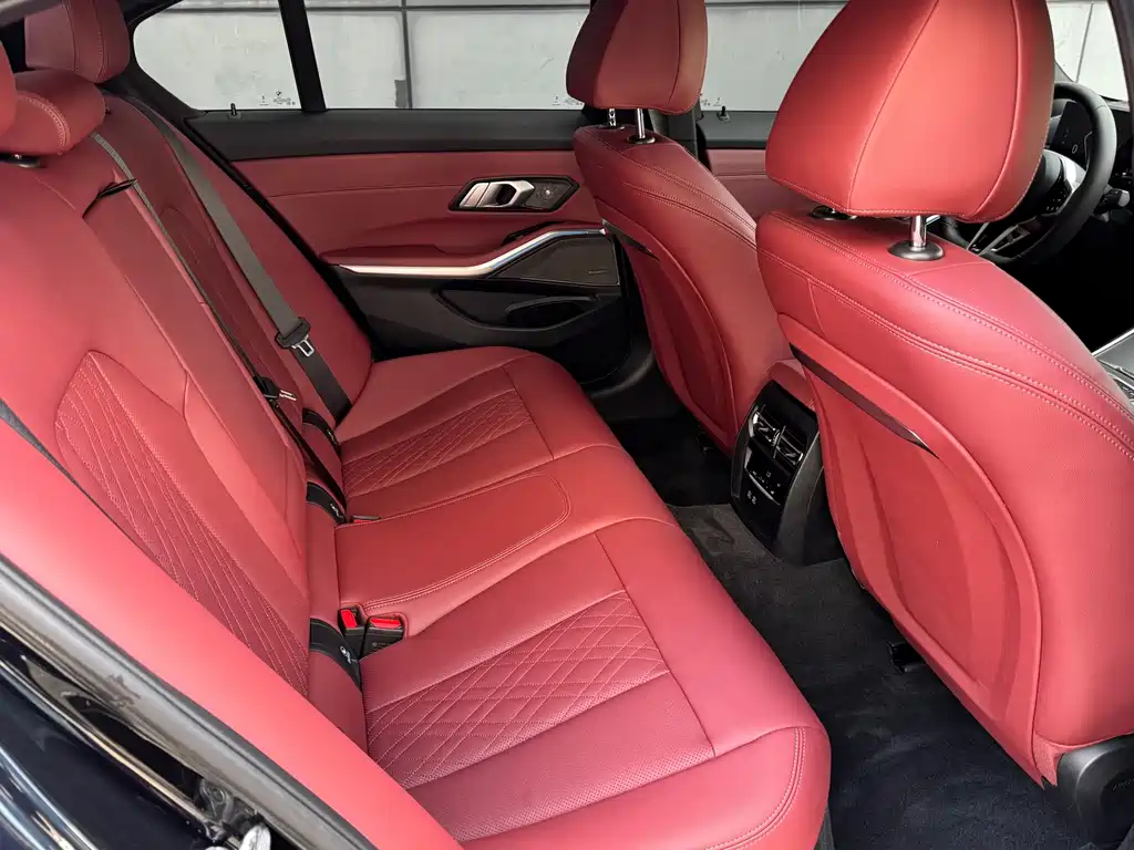 BMW 3 Series — миниатюра 21
