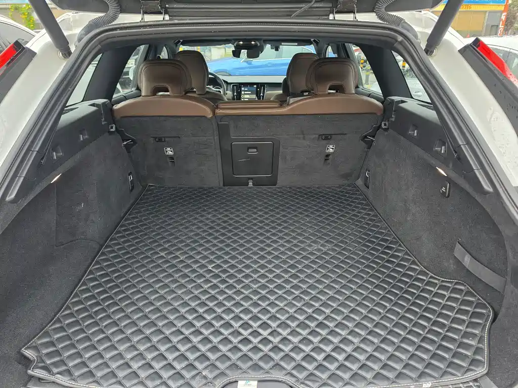 Volvo V90 — миниатюра 7