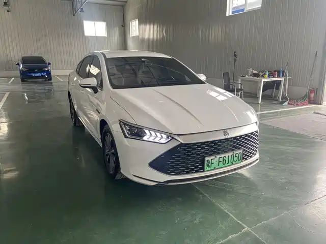 2023 BYD Qin