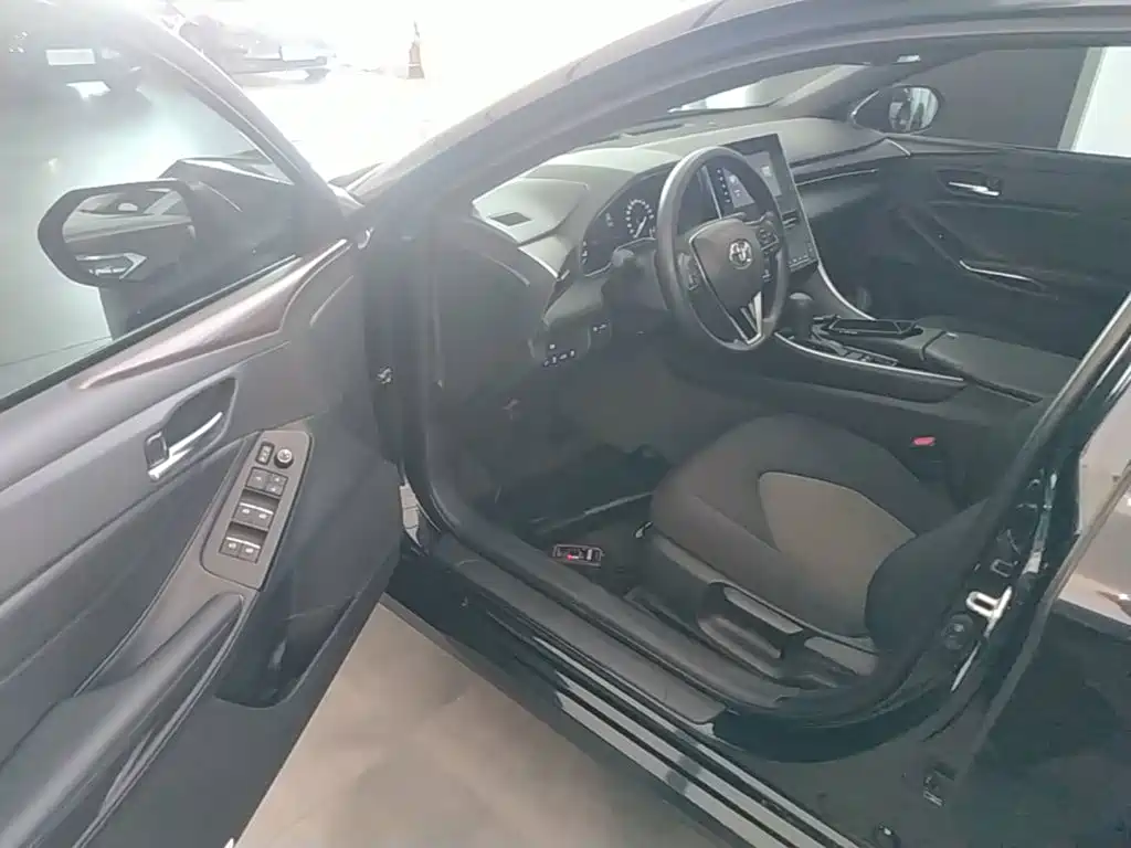 Toyota Avalon — миниатюра 16