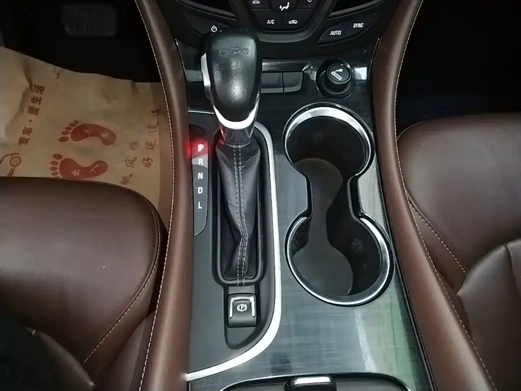 Buick Envision Plus — миниатюра 14