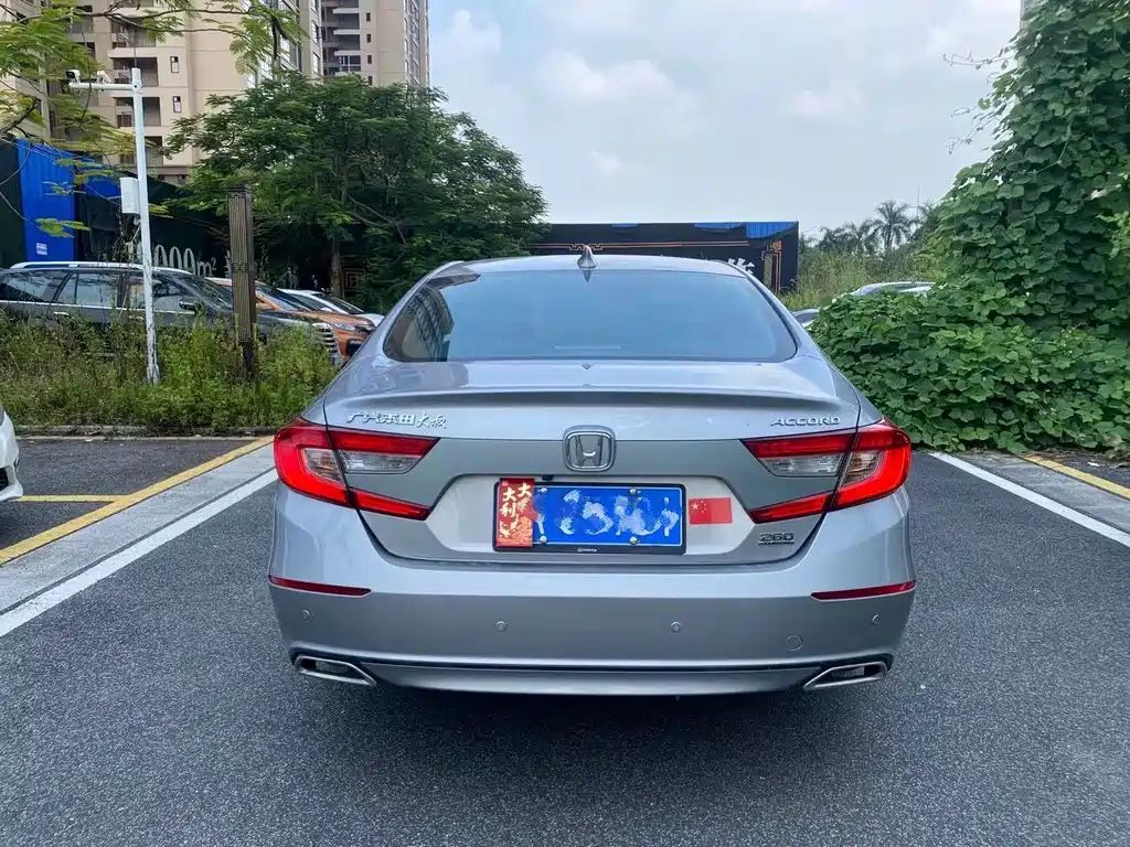 Honda Accord — миниатюра 4