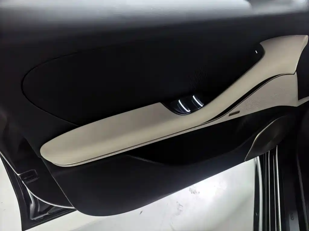NIO ET5T — миниатюра 3