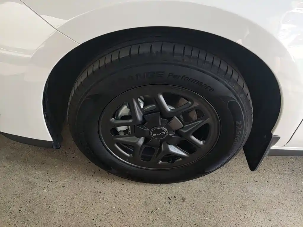 BYD Seal 05 DM-i — миниатюра 23