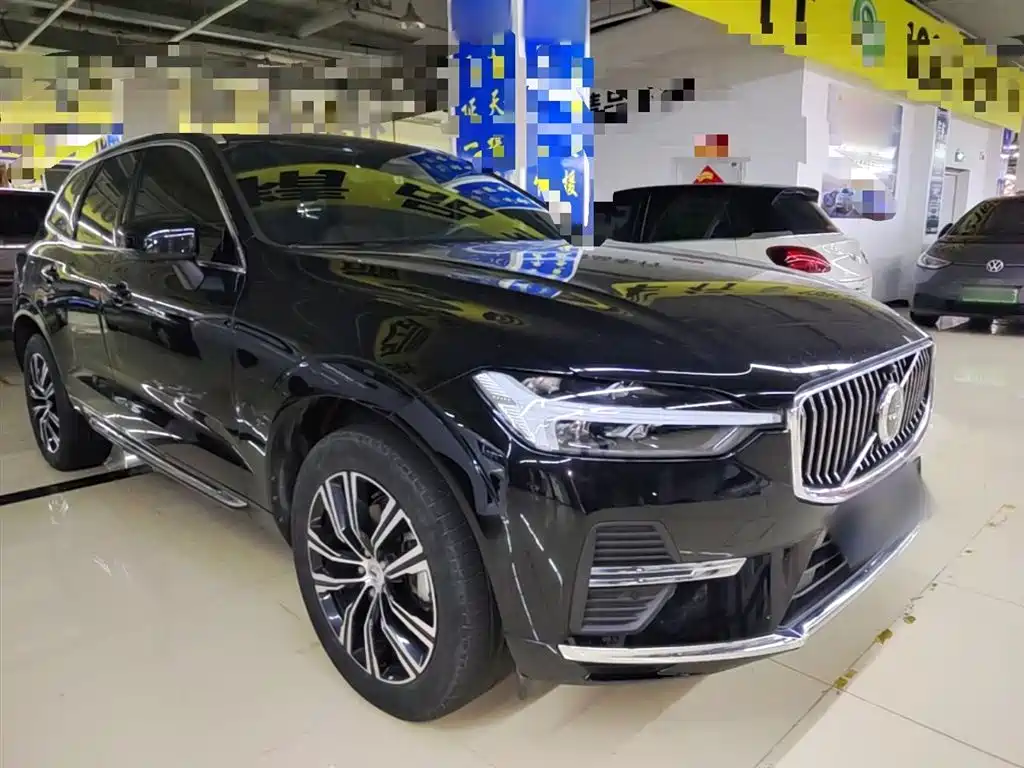 Volvo XC60 2022 B5 Luxury
