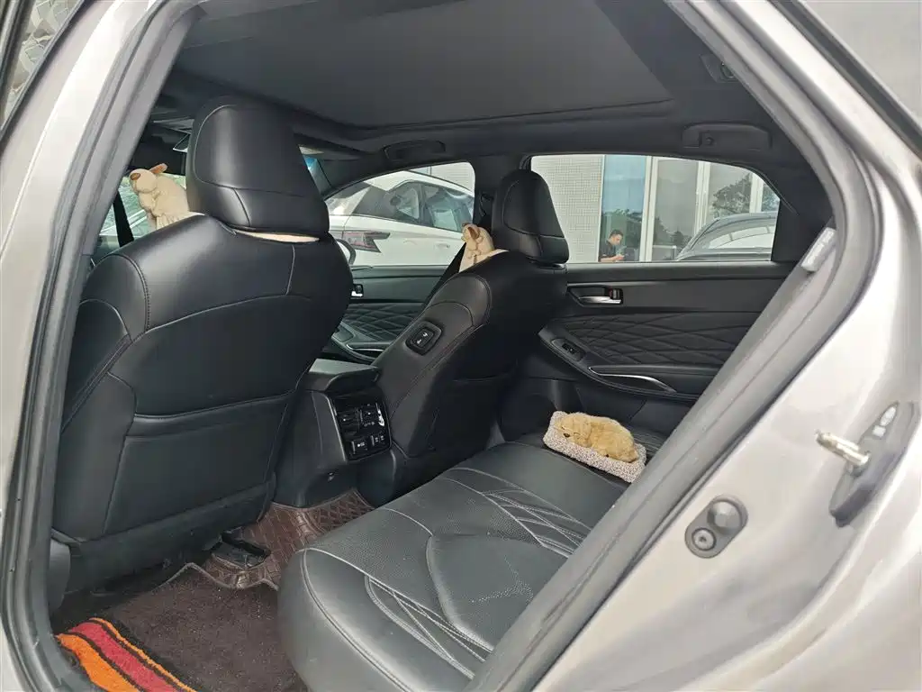 Toyota Avalon — миниатюра 5