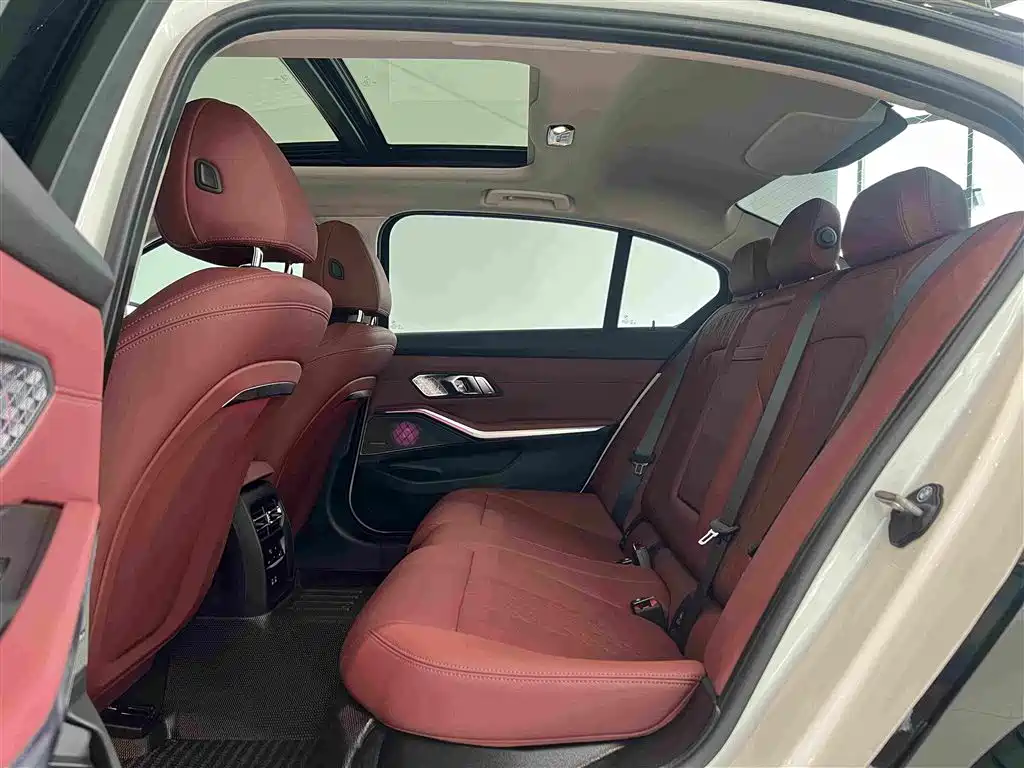 BMW 3 Series — миниатюра 5