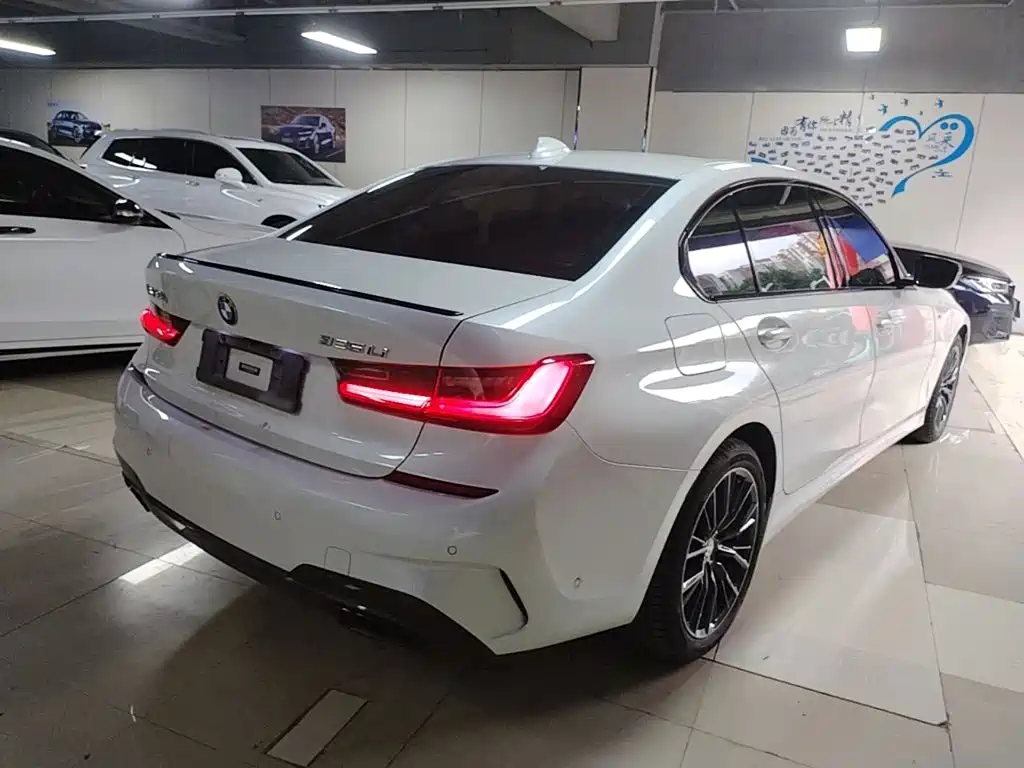BMW 3 Series — миниатюра 7