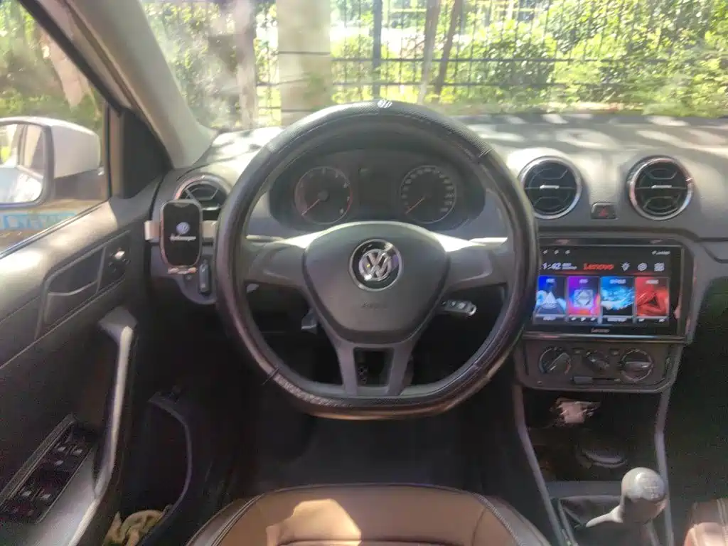 Volkswagen Jetta — миниатюра 6