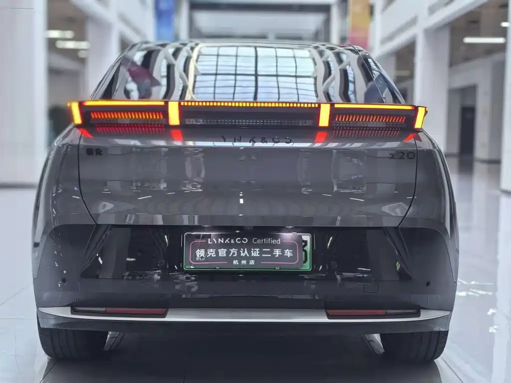 Lynk & Co 20 — миниатюра 15