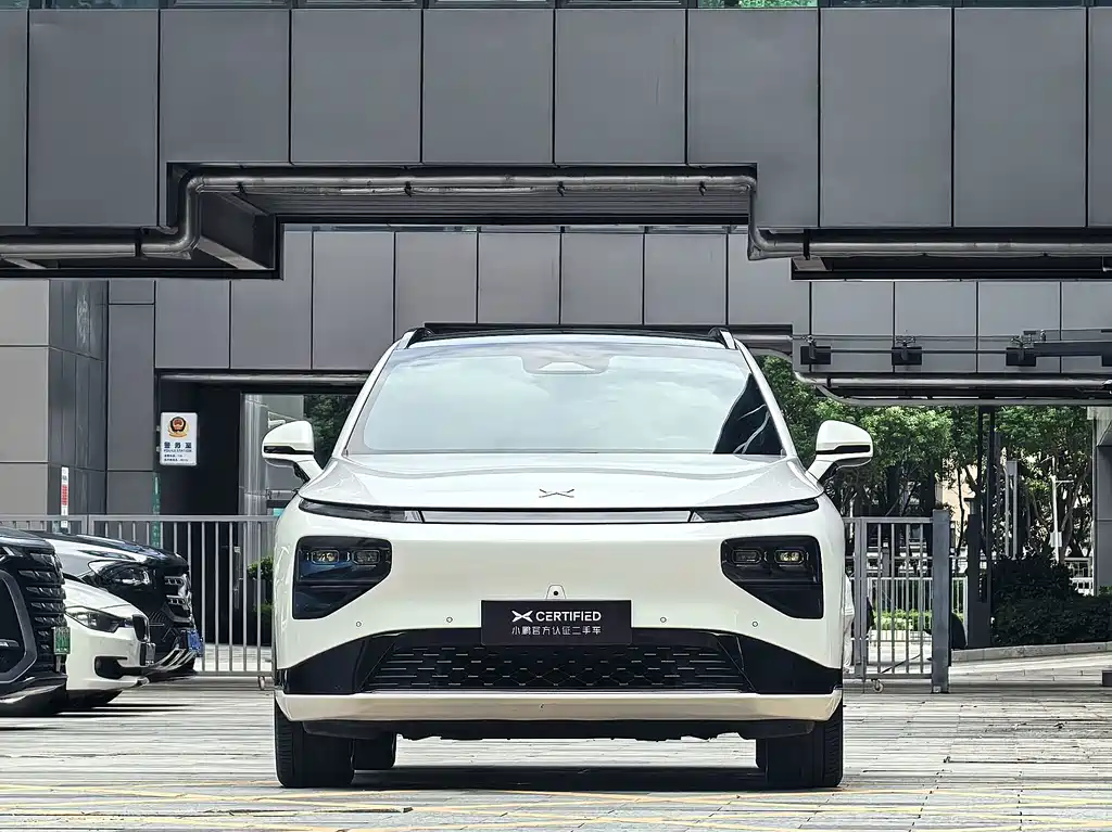 XPeng G9 — миниатюра 2