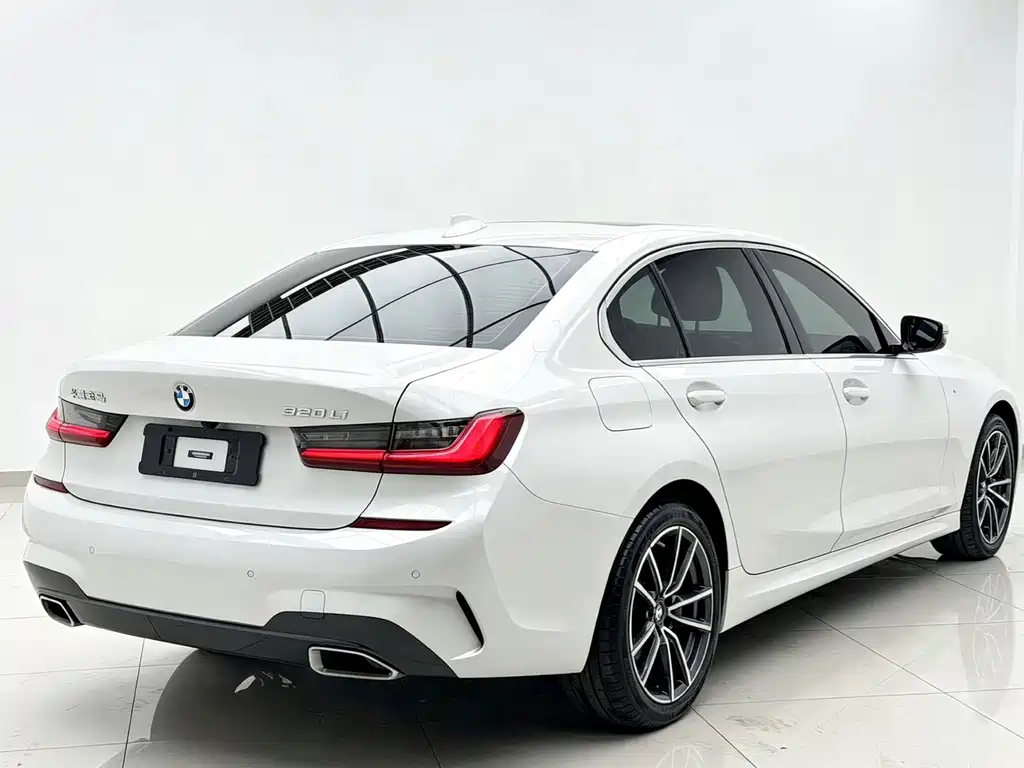 BMW 3 Series — миниатюра 4